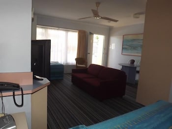 Golden Sands Motor Inn Forster - Maitland Accommodation 5