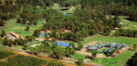 Estate Tuscany - Maitland Accommodation 0