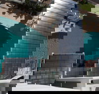 Waters Edge Apartments Cairns - Maitland Accommodation