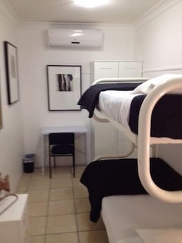 Arrival Accommodation Centre - Maitland Accommodation 2