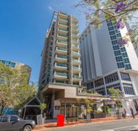 Quattro on Astor Apartments Brisbane by Restt - Maitland Accommodation