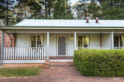 Federation Gardens & Possums Hideaway - Maitland Accommodation 5