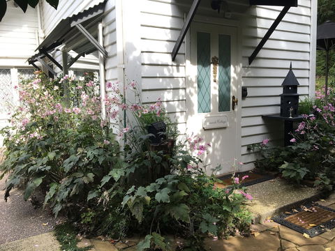 Clarendon Cottages - Maitland Accommodation 3