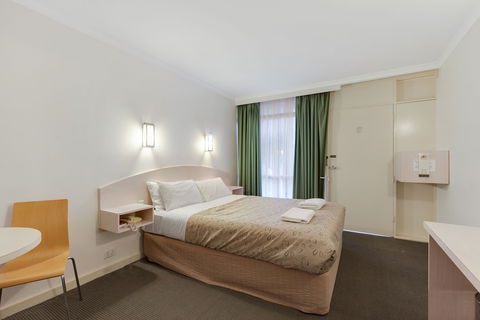 Alexander Motor Inn & Apartments - Maitland Accommodation 6
