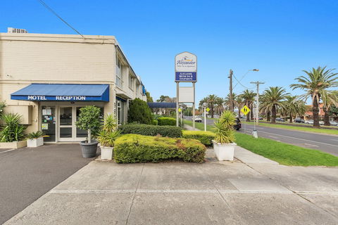 Alexander Motor Inn & Apartments - Maitland Accommodation 2