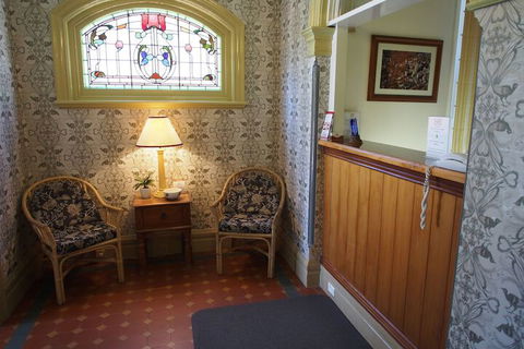 McLaren Hotel - Maitland Accommodation 2