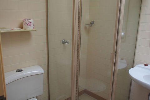McLaren Hotel - Maitland Accommodation 5