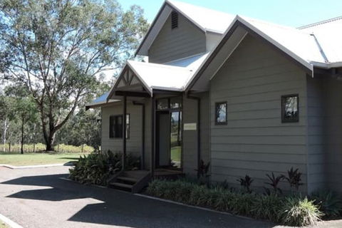 Hermitage Lodge - Maitland Accommodation 2
