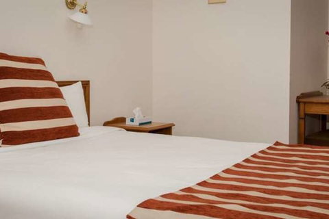 La Maison Boutique - Maitland Accommodation 7