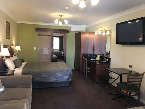 Albury Georgian Motel & Suites - Maitland Accommodation 3