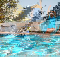 The Big Windmill - Maitland Accommodation