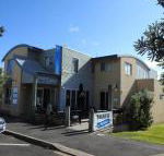 Waves Luxury Suites - Maitland Accommodation