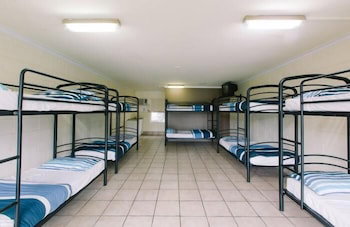 Beaches Backpackers Airlie Beach - Hostel - Maitland Accommodation 2