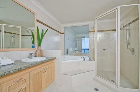 Oceana On Broadbeach - Maitland Accommodation 5