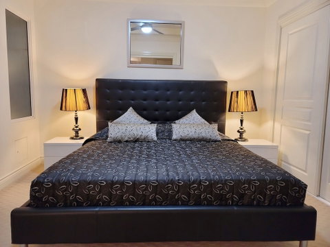 Macarthur Chambers - Maitland Accommodation 5