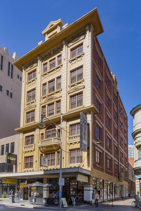 Adelaide Paringa - Maitland Accommodation 0