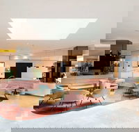 Novotel Sydney International Airport Hotel