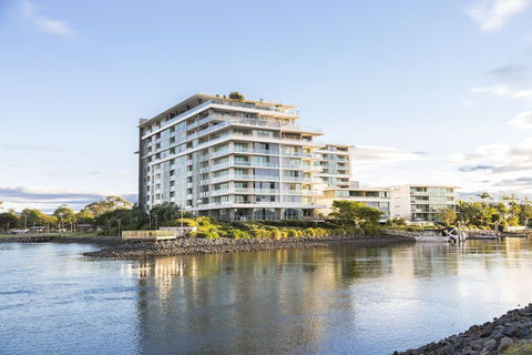 ULTIQA Freshwater Point Resort - Maitland Accommodation 0