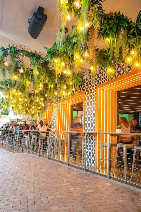 Airlie Beach Hotel - Maitland Accommodation 1