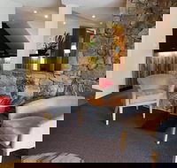 The Denman Hotel - Maitland Accommodation