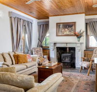 Reillys Wines Heritage Cottages - Maitland Accommodation