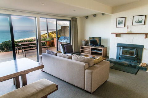 Beacon Point Ocean View Villas - Maitland Accommodation 4