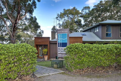 Beacon Point Ocean View Villas - Maitland Accommodation 2