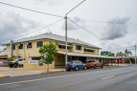 Capella Hotel Motel - Maitland Accommodation 3