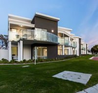 Reflections by Rockingham Apartments - Maitland Accommodation