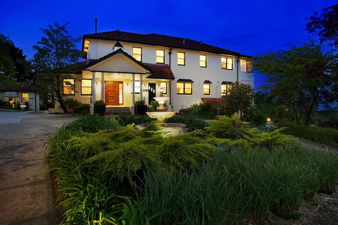 St Raphael - Maitland Accommodation 5
