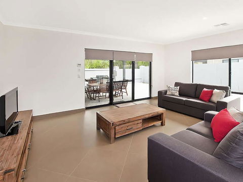 Ocean Walk Abbey Beach - Maitland Accommodation 2