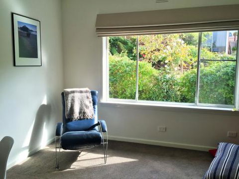 City Lights - Maitland Accommodation 5