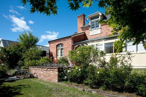 Lowena Cafe And Accommodation - Maitland Accommodation 3
