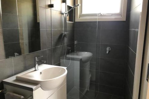 SIGNAL BOX Short Stay - Maitland Accommodation 1