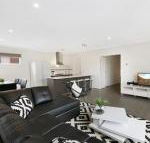 Palm Grove Beach House Dromana - Maitland Accommodation