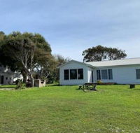 Surfside Backpacker - Maitland Accommodation