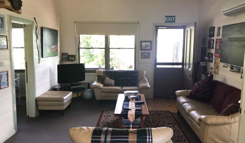 Port Campbell Guesthouse & Flash Packers - Maitland Accommodation 6