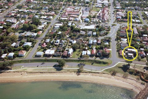 Beachfront Studio & Private Pool - Maitland Accommodation 2