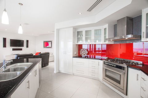 Spinnakers By Rockingham Apartments - Maitland Accommodation 6