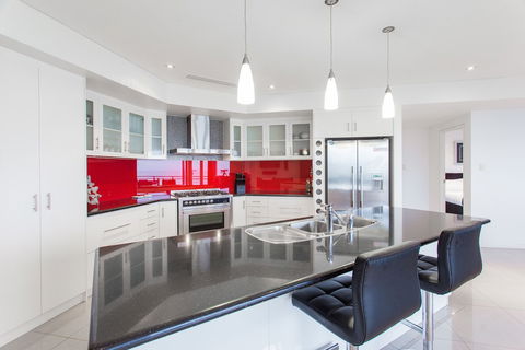 Spinnakers By Rockingham Apartments - Maitland Accommodation 3