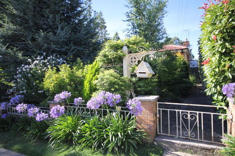 Winston Cottage At Three Sisters - Maitland Accommodation 5