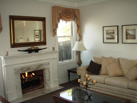 Jamieson Cottage - Maitland Accommodation 4