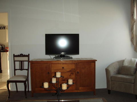 Jamieson Cottage - Maitland Accommodation 3