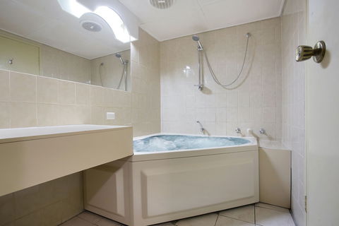 Central Court Motel Warrnambool - Maitland Accommodation 3