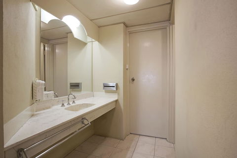 Central Court Motel Warrnambool - Maitland Accommodation 6
