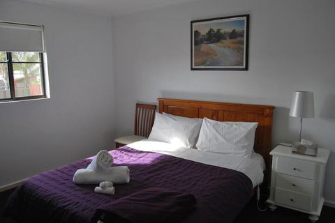 Maple Tree Cottage - Maitland Accommodation 0