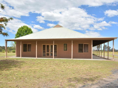 Grasmere Estate Homestead Hear The Lions Roar From Nearby Hunter Valley Zoo - Maitland Accommodation 6