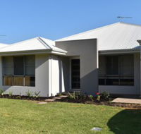 Beachwood House Broadwater - Maitland Accommodation