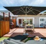 Capella Villa No. 4 stunning luxury decor inside  out - Maitland Accommodation
