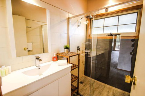 Halinka Lodge - Maitland Accommodation 3